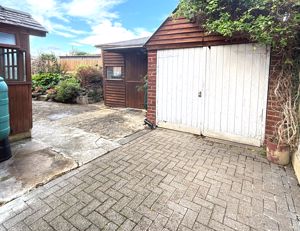 Photo 13- click for photo gallery